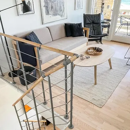 2 Bedroom Stunning In 아파트