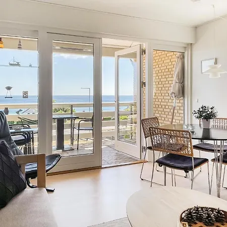 2 Bedroom Stunning In 알링에