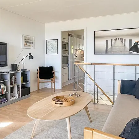 2 Bedroom Stunning In 아파트 *