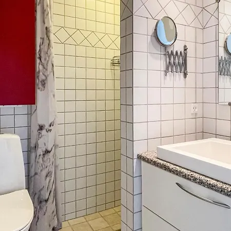 2 Bedroom Stunning In Apartment